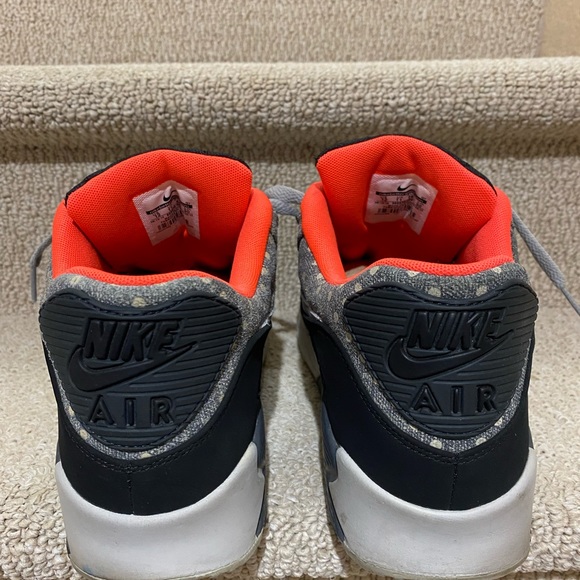 Preowned Mens’s Air Max 90 size 12 - Picture 4 of 6